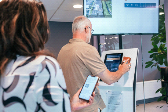 Reflex Online lanceert innovatieve Intercomzuil voor efficiënter bezoekersbeheer